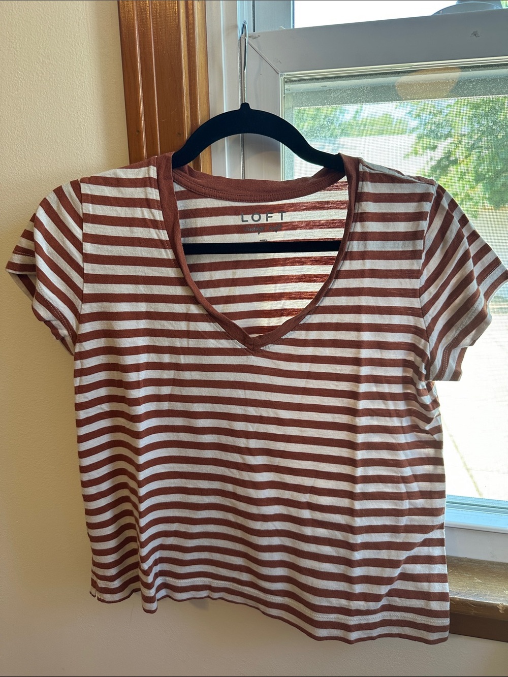 TWO 100% Cotton t-shirts Loft Rust-White Striped & Old Navy White V-Neck Tees - Picture 2 of 9